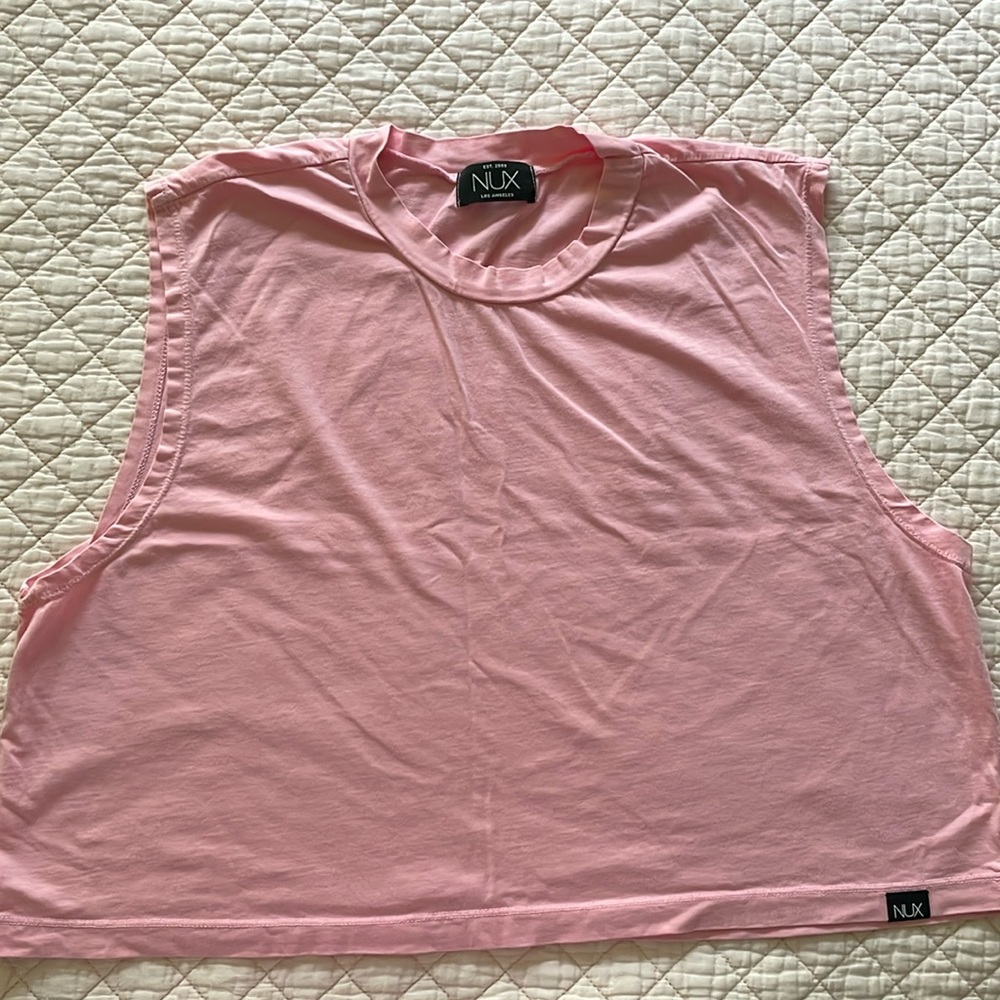 Size large NUX Ella tank EUC